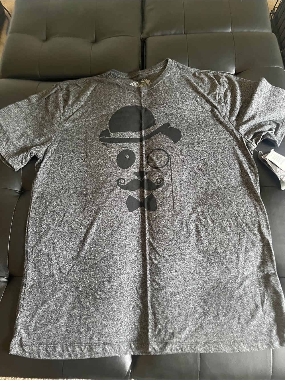 Men's Heather Charcoal Graphic Tee with Gentleman Icon - Short Sleeve